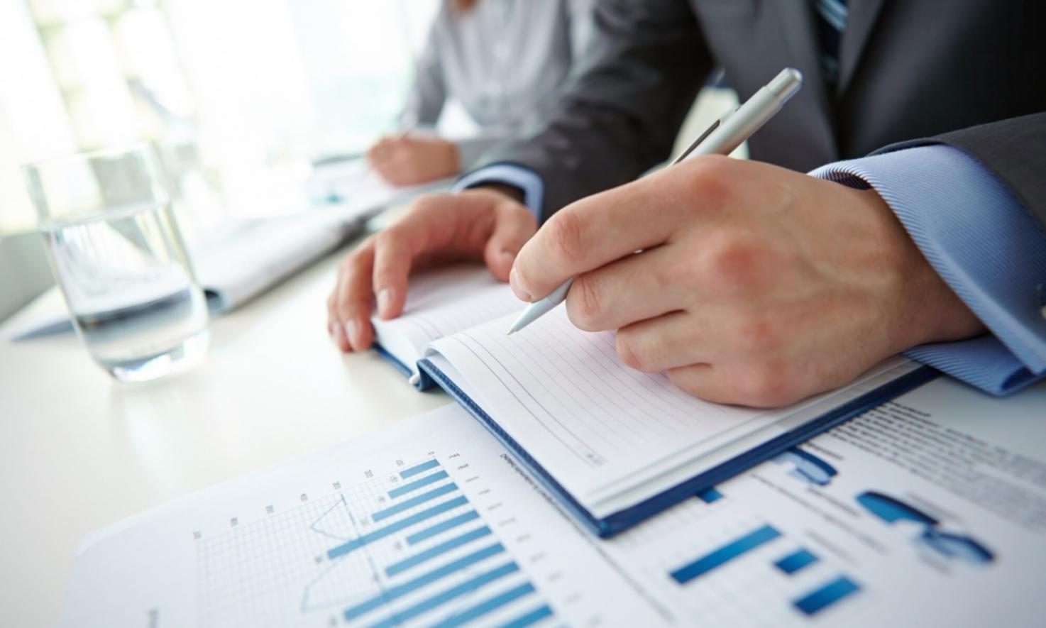 Accompagnement personnalisé en contrôle budgétaire et planification financière